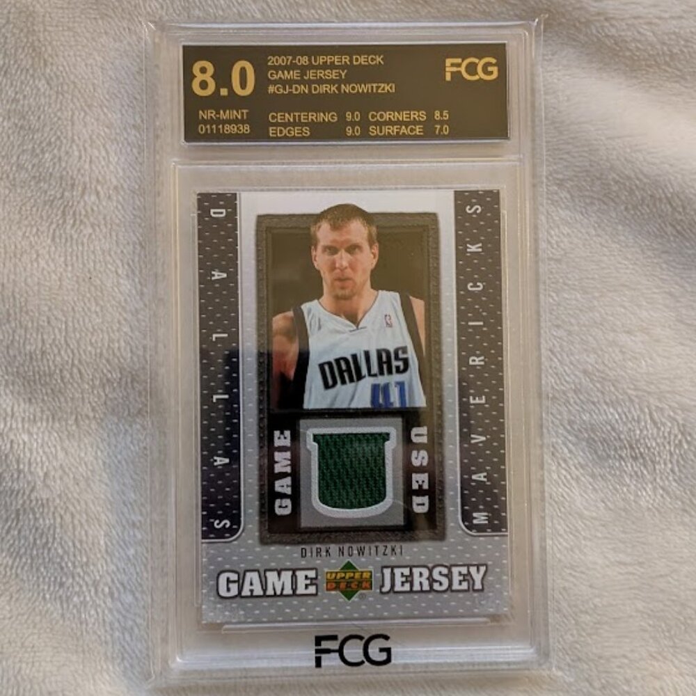 2007-08 UPPER DECK Game Jersey Dirk Nowitzki Graded